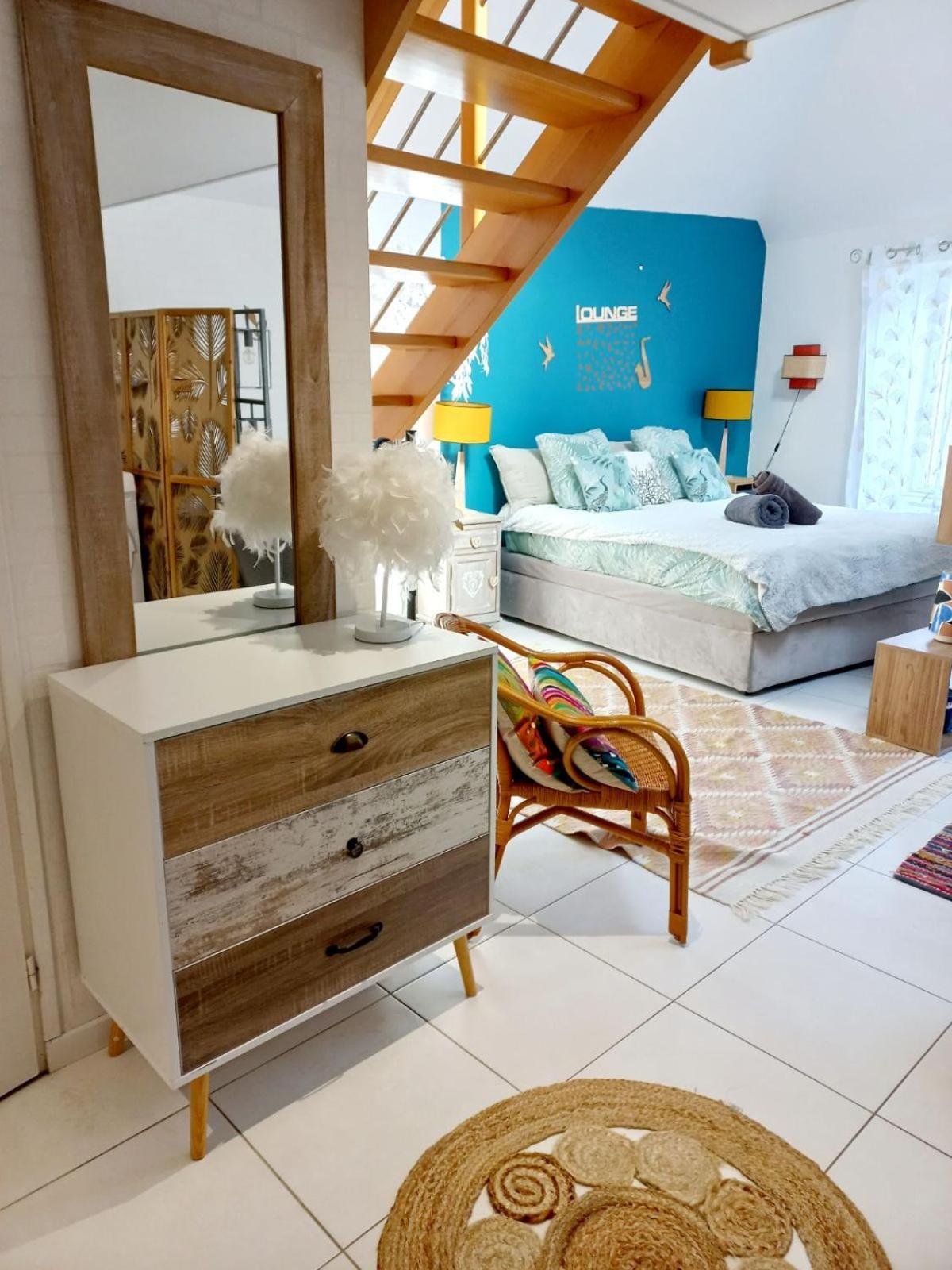Coup De Coeur Sur Le Port De St Goustan, Tres Bel Avec Terrasse Apartment *