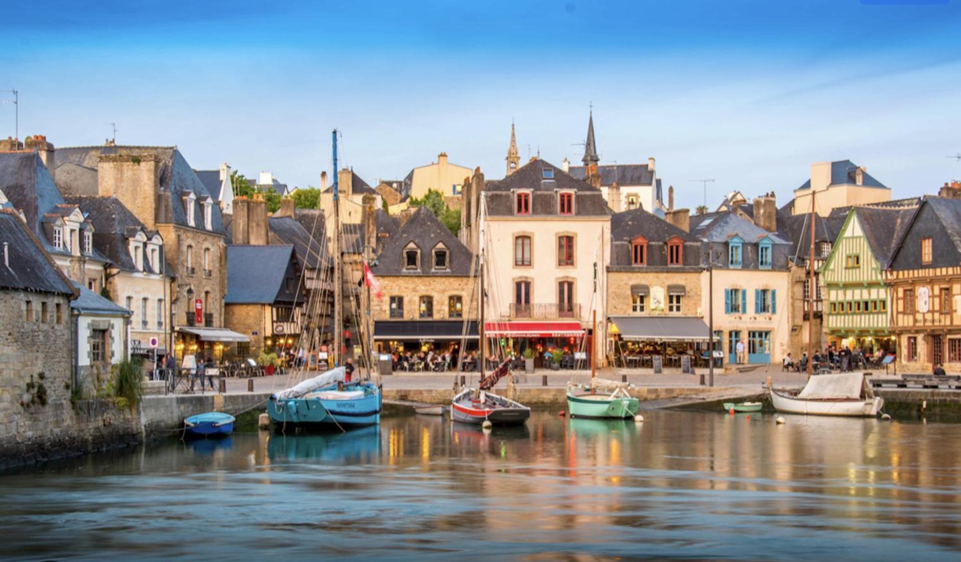 Coup De Coeur Sur Le Port De St Goustan, Tres Bel Avec Terrasse