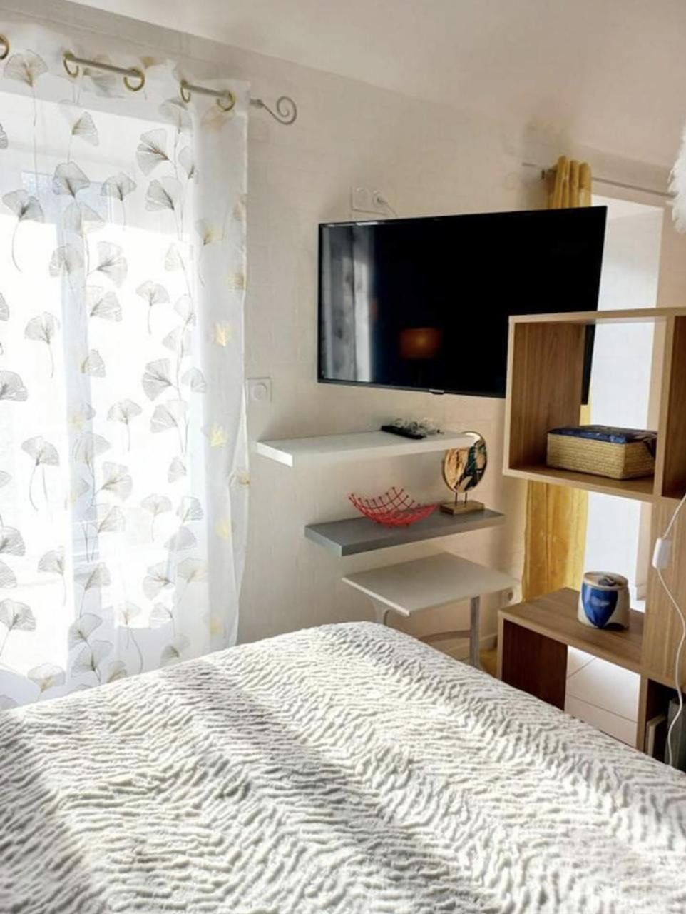 Apartment Coup De Coeur Sur Le Port De St Goustan, Tres Bel Avec Terrasse